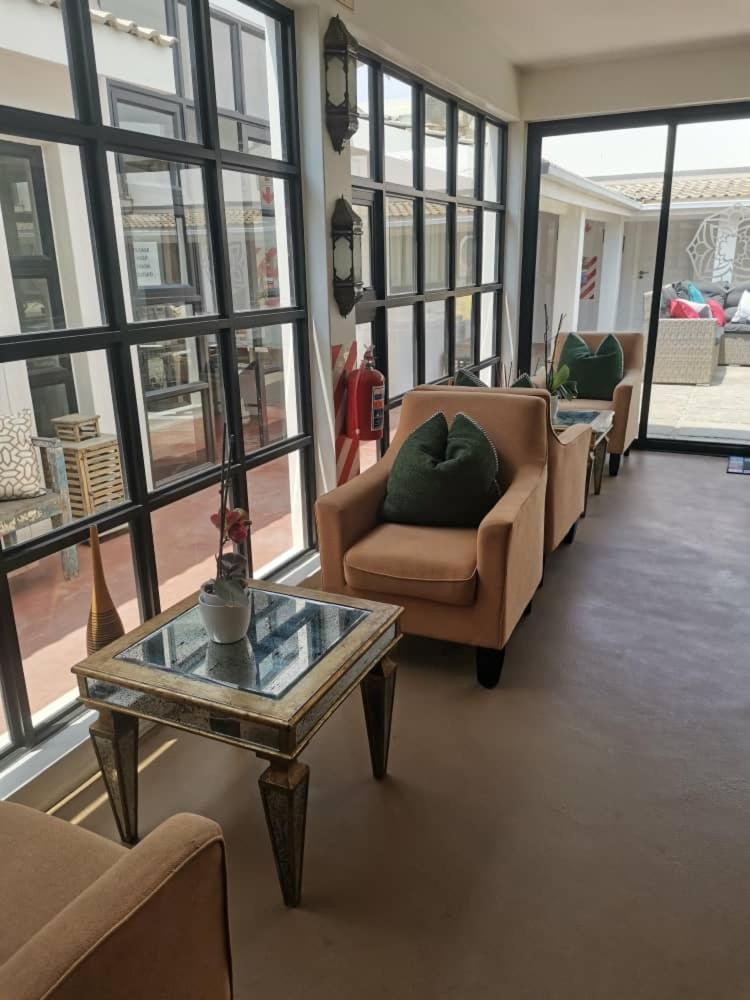 The Rez Guesthouse Walvis Bay Dış mekan fotoğraf