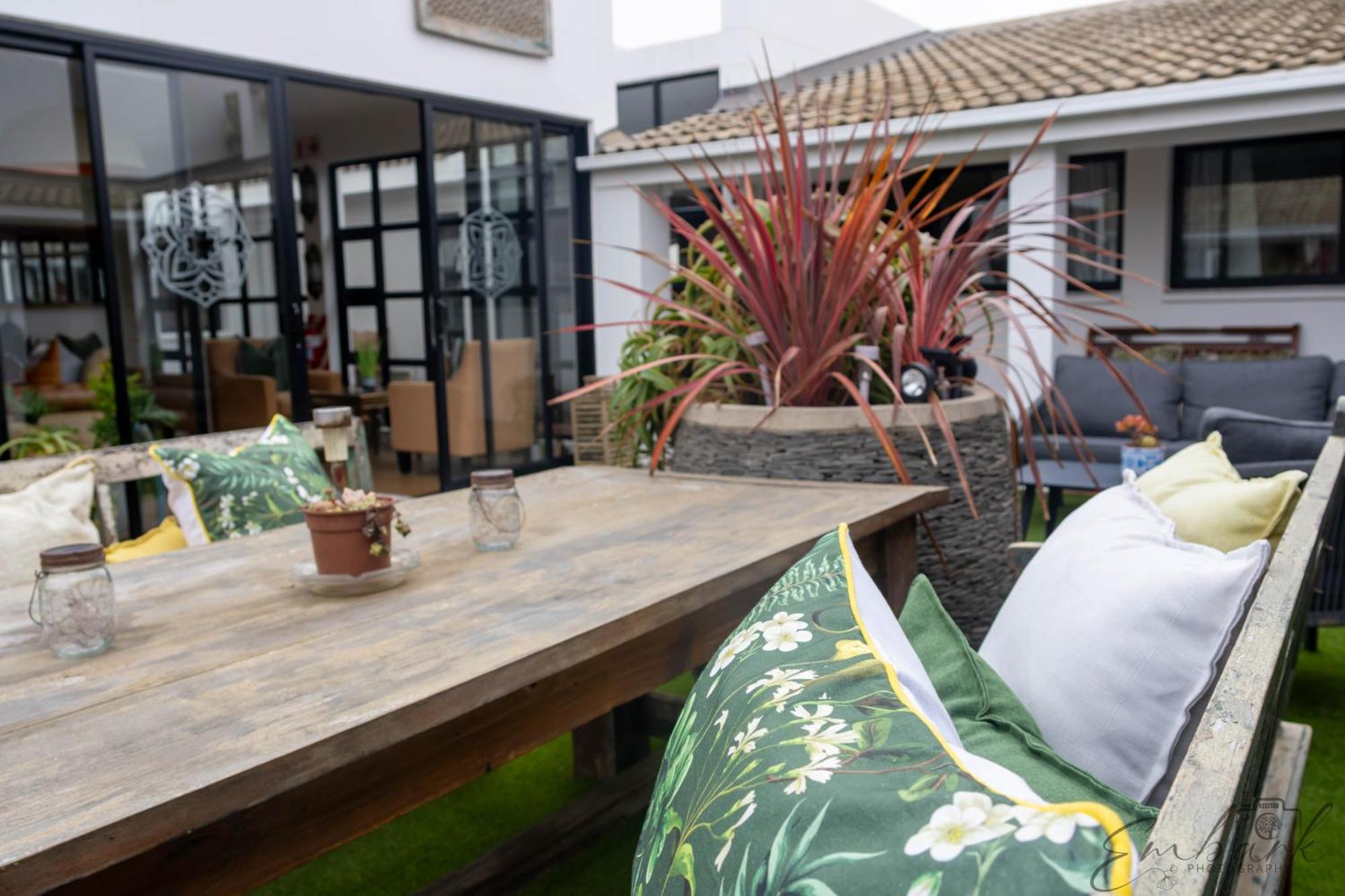 The Rez Guesthouse Walvis Bay Dış mekan fotoğraf